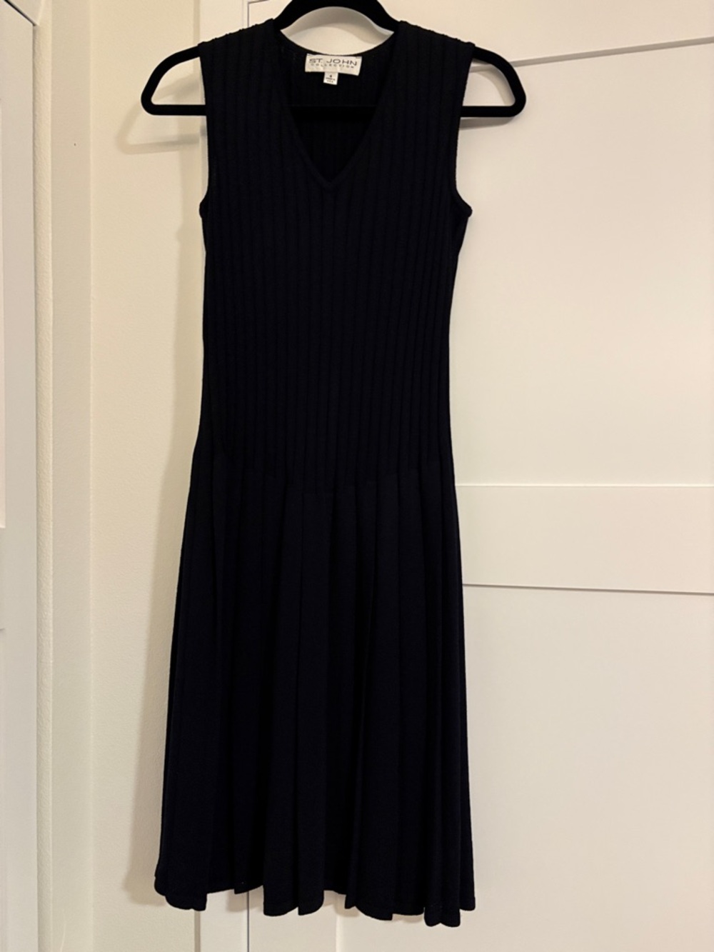 ST. JOHN Black Ribbed Dress